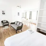 Flats Apartman 4*