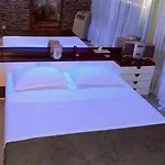 Le A Bed & Breakfast