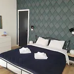 Brand New Iris With Private Bathroom And Balcony 3*