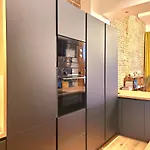Brand New Iris With Private Bathroom And Balcony Гостевой дом Брюссель
