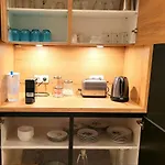 Brand New Iris With Private Bathroom And Balcony Гостевой дом Брюссель