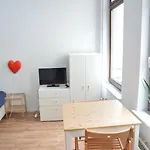 Apartman Awesome Studio In Marolles Brüsszel