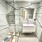 Apartment Brand-new In The Heart Of
