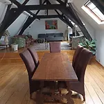 Quiet Duplex Of 120 Sqm In Historical Center 아파트