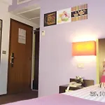 フローリス アルルカン グランプラス ホテル 3*