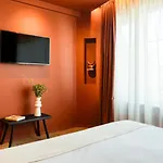Maison Arya