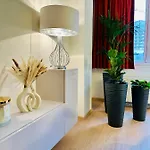 Urbanstay Grand Place Luxury Apartamento