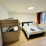 Urbanstay Grand Place Luxury