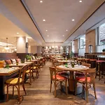 Marriott Grand Place 4*