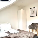 My Haus European Commision Bed & Breakfast