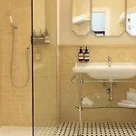 Fleur De Hotel 4*