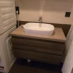 Strelitzyahouse شقة بروكسل