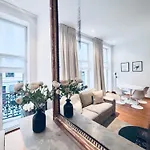 Superbe Au Coeur Du Sablon *