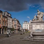 Superbe Au Coeur Du Sablon * Βρυξέλλες
