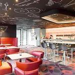 Novotel Centre Hotel