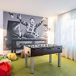 Novotel Centre Hotel 4*