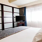 Le Chatelain Hotel