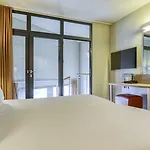 Hotel Alma Grand Place 3*