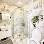 Le Chic 102 Apartment