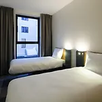 Easyhotel Centre 3* Brussel