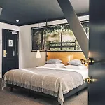 Hotel Zoom 4*