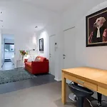 Apartamento Luxury Deluxe Garden In Centre Bruselas