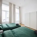 Apartment Toison D'or & Saunna 2 Brussels
