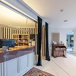 Otel La Legende