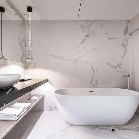 Hotel Radisson Collection Grand Place 5*