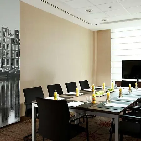 Hotel Courtyard By Marriott Brussels 4*