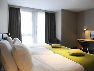 9hotel Chelton Hotel