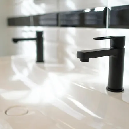 Fabulous In Chatelain Area *