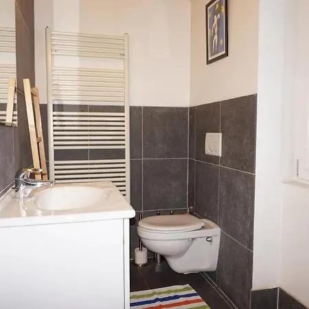 Rue De Pascale Apartman