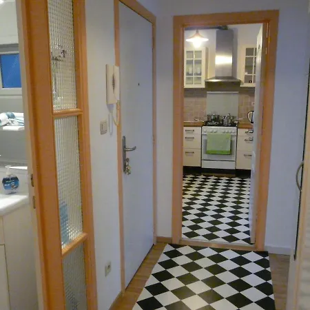 Pleasure In The Heart Of Apartamento Bruselas