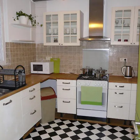 Pleasure In The Heart Of Apartamento