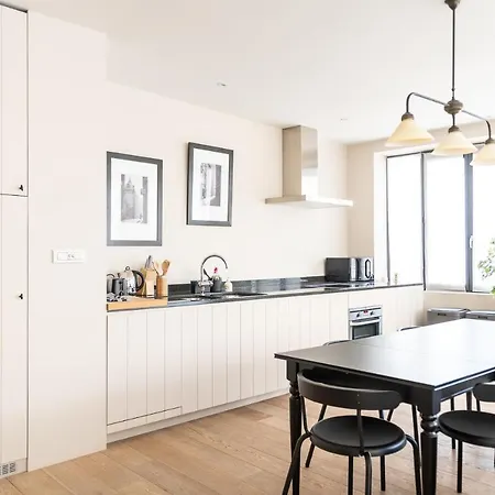 Apartman Spacious Modern Appartments In The Heart Of *