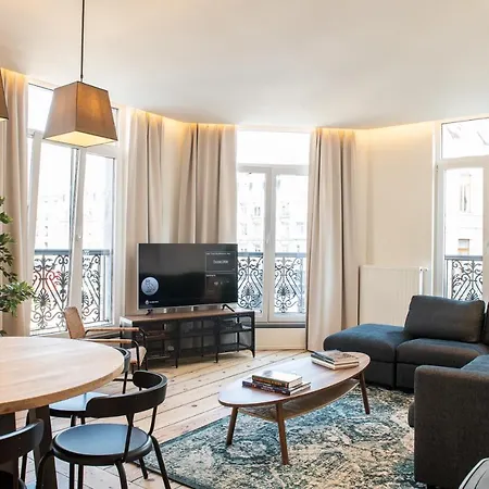 Spacious Modern Appartments In The Heart Of Apartman Brüsszel