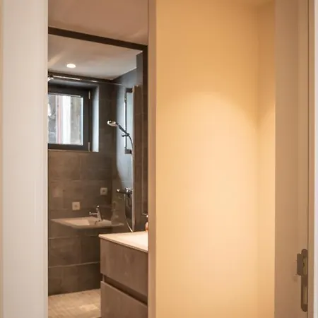 Apartman Spacious Modern Appartments In The Heart Of