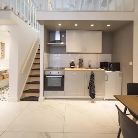 Wihte Appartement City Brusselles 公寓 *