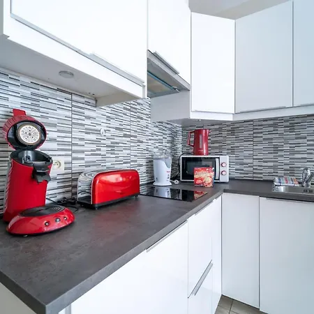 Luxury In The Eu Area * بروكسل