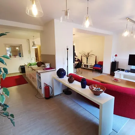 Le Divan Rouge Apartement, Next Atomium & Expo *
