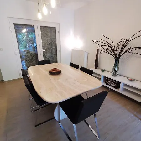 Le Divan Rouge Apartement, Next Atomium & Expo * Bruselas