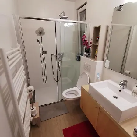 Le Divan Rouge Apartement, Next Atomium & Expo Apartamento *
