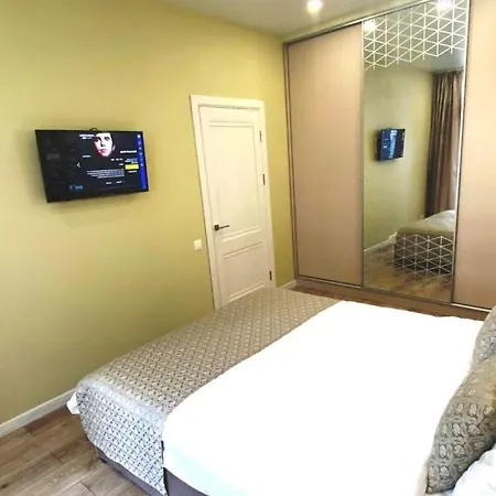 Apartment Goede Behuizing Met Reparatie En Een Aangename Prijs Brüssel