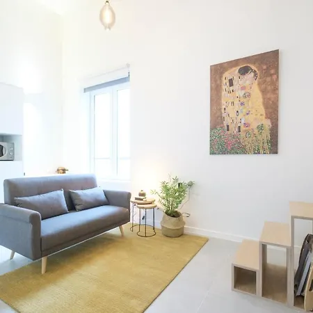 Apartmán With View *