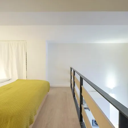 Apartmán With View *