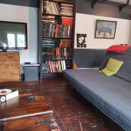 Edouard Boat Úszó hotel *