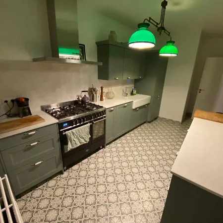 Luxurious Duplex Overlooking Brussels Bruxelles