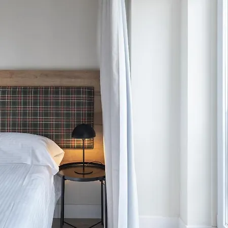 Otel Latroupe Grand Place *