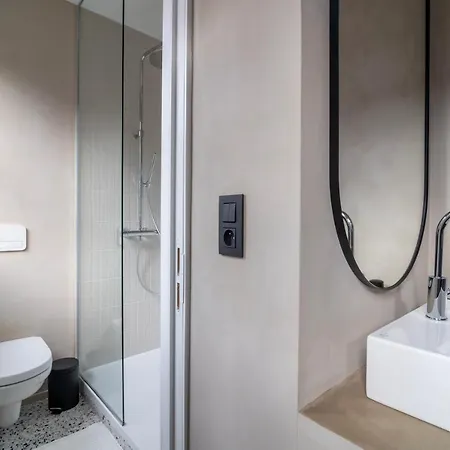 Lovely Triplex In The Heart Of Le Sablon 布鲁塞尔